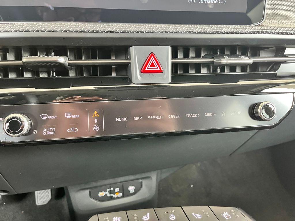 new 2025 Kia EV6 car, priced at $45,809