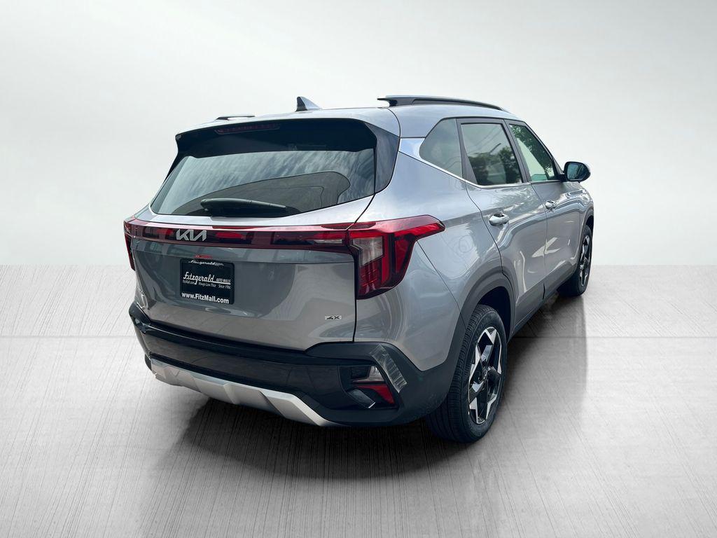 new 2025 Kia Seltos car, priced at $27,945