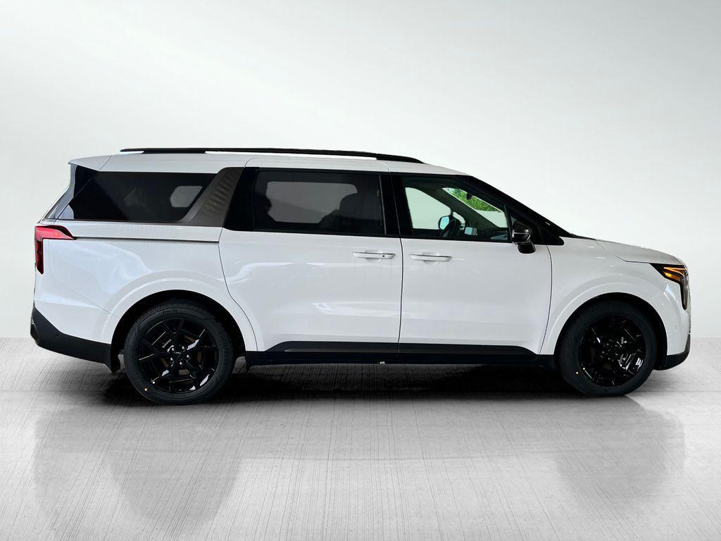 new 2025 Kia Carnival Hybrid car, priced at $53,146