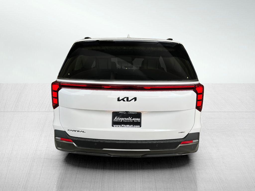 new 2025 Kia Carnival Hybrid car, priced at $53,146