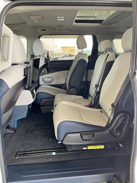 new 2025 Kia Carnival Hybrid car, priced at $53,146