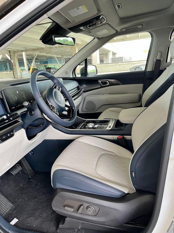 new 2025 Kia Carnival Hybrid car, priced at $53,146