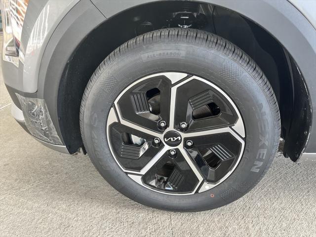 new 2025 Kia Niro car, priced at $31,664