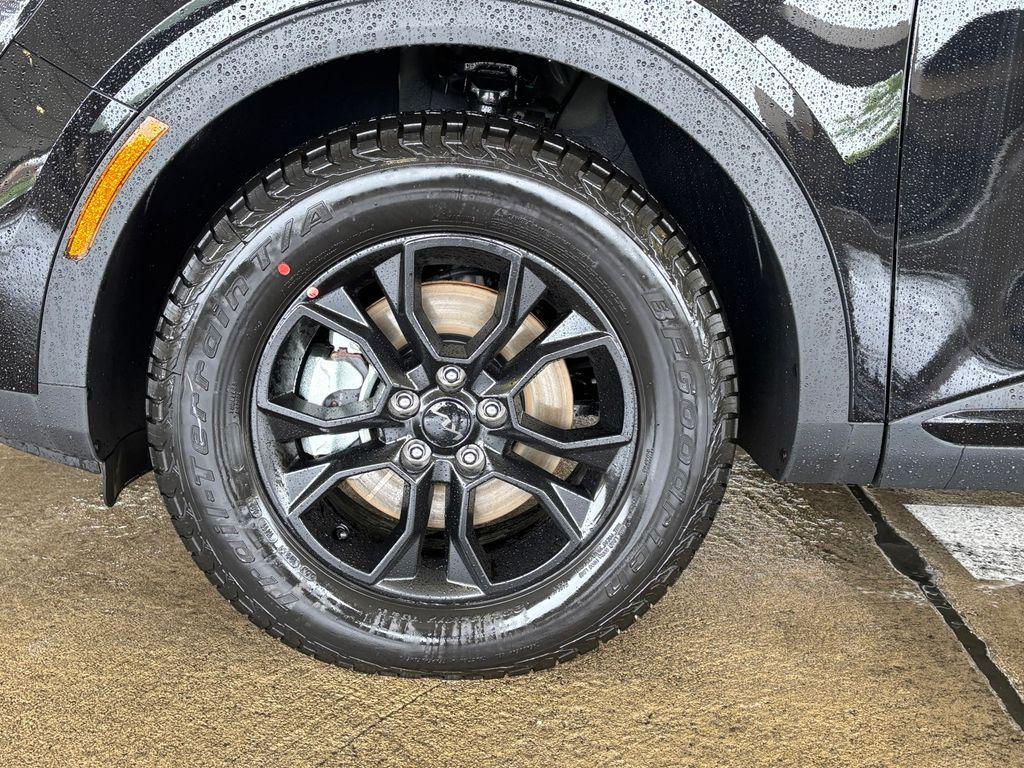 new 2025 Kia Sportage car, priced at $36,734