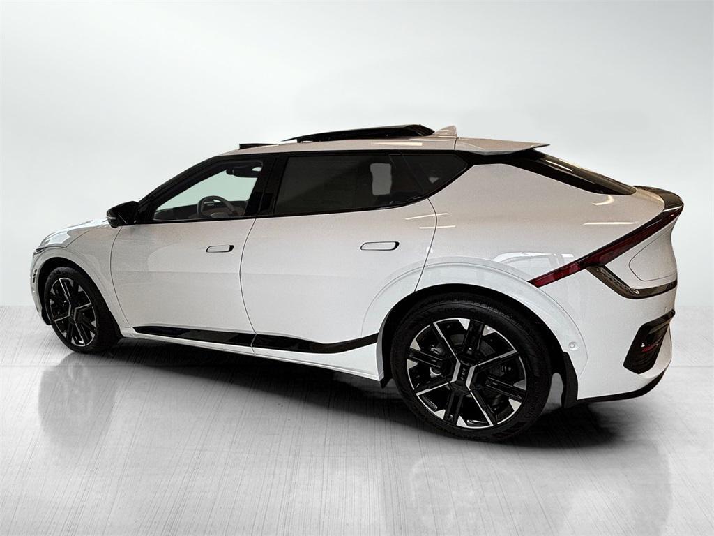 new 2025 Kia EV6 car, priced at $53,642