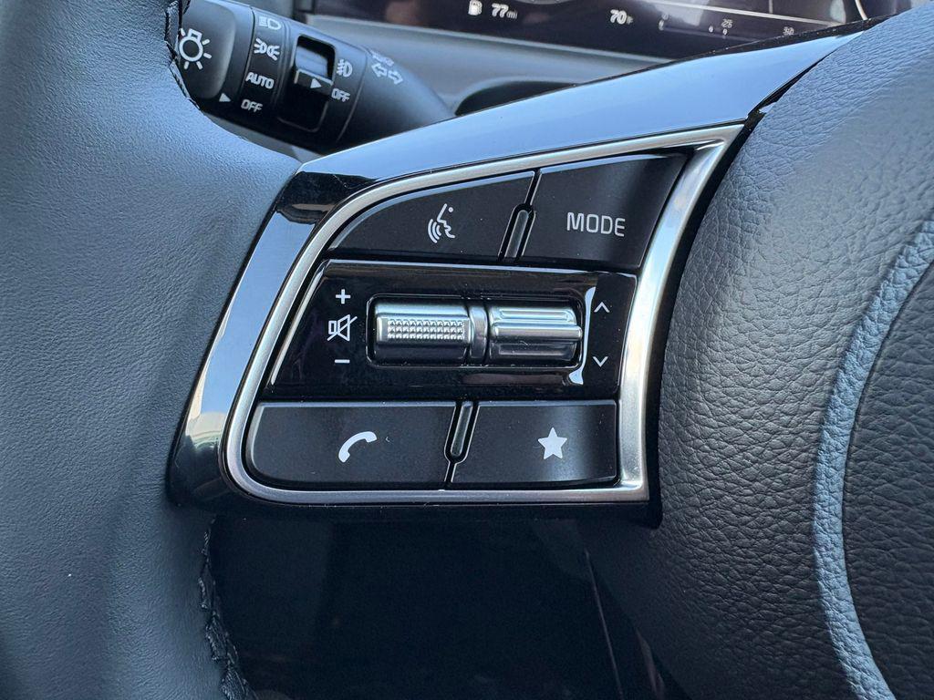 new 2025 Kia Seltos car, priced at $28,294