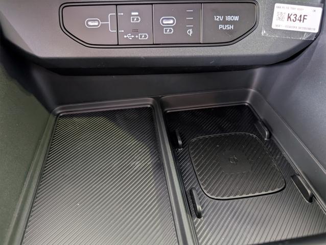 new 2025 Kia Carnival Hybrid car, priced at $44,968