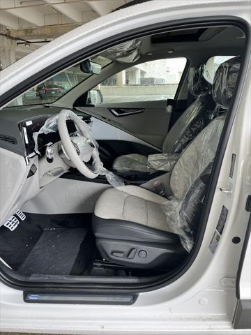 new 2025 Kia Niro EV car, priced at $46,998