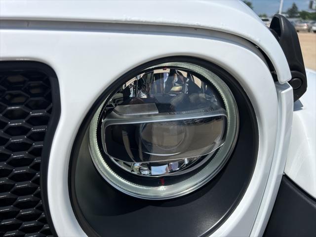 used 2019 Jeep Wrangler Unlimited car, priced at $33,796