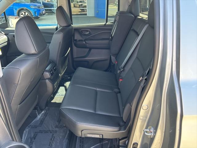 new 2025 Honda Ridgeline car, priced at $43,159