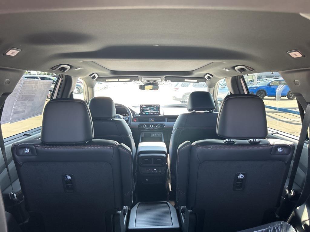 new 2025 Honda Pilot car, priced at $50,111