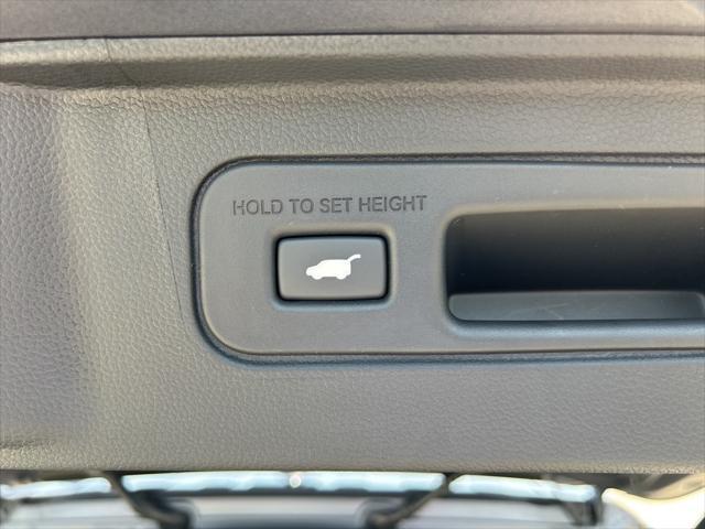 new 2025 Honda Pilot car, priced at $54,759