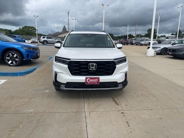 new 2025 Honda Pilot car, priced at $51,734