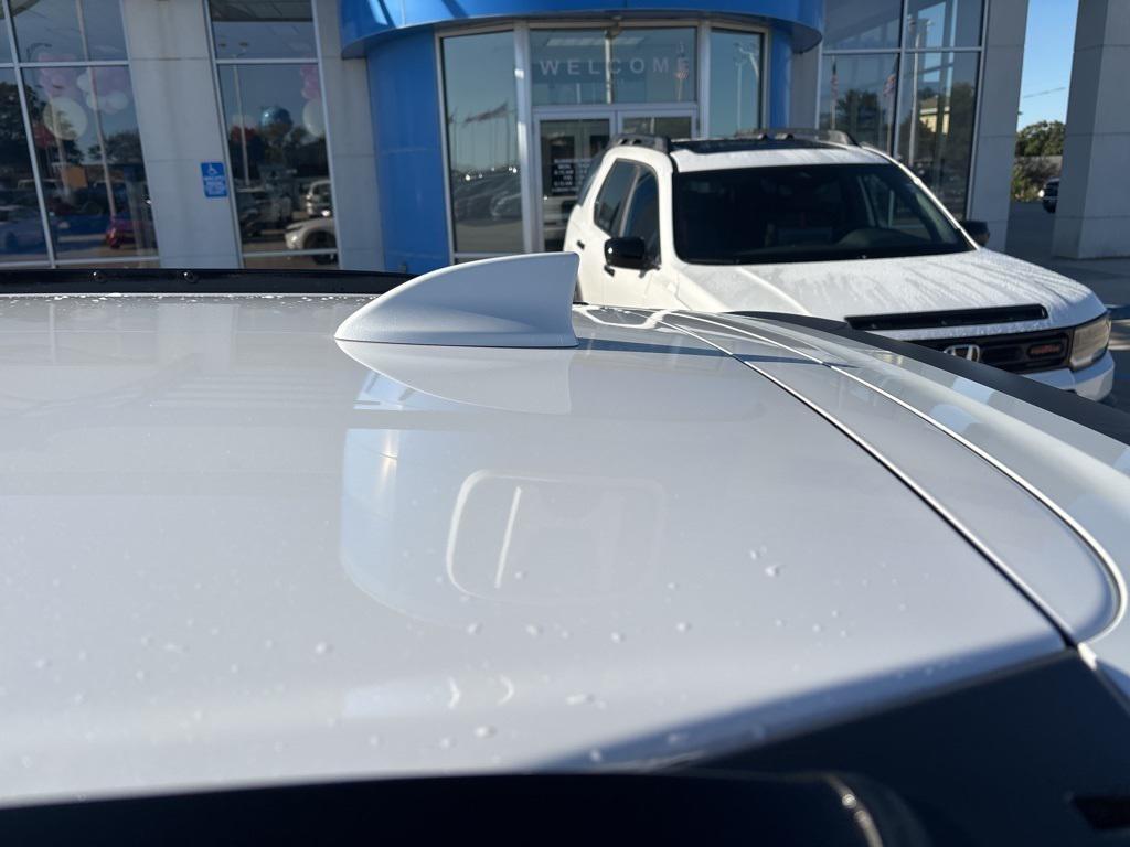 used 2024 Honda CR-V Hybrid car, priced at $36,104