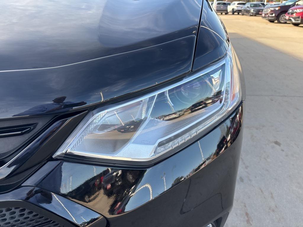 used 2021 Chevrolet Traverse car, priced at $26,143