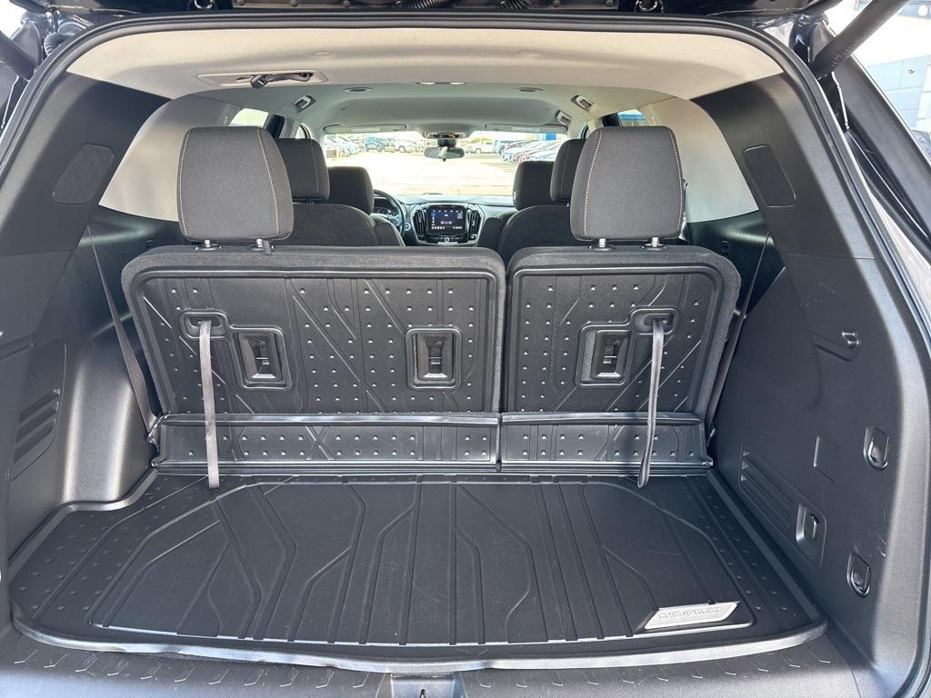 used 2021 Chevrolet Traverse car, priced at $26,143