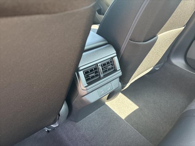 new 2025 Honda Accord car, priced at $31,553