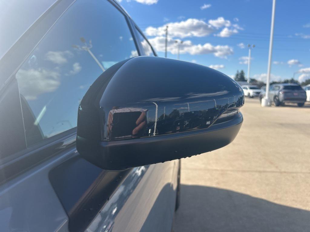 new 2026 Honda CR-V Hybrid car, priced at $40,294