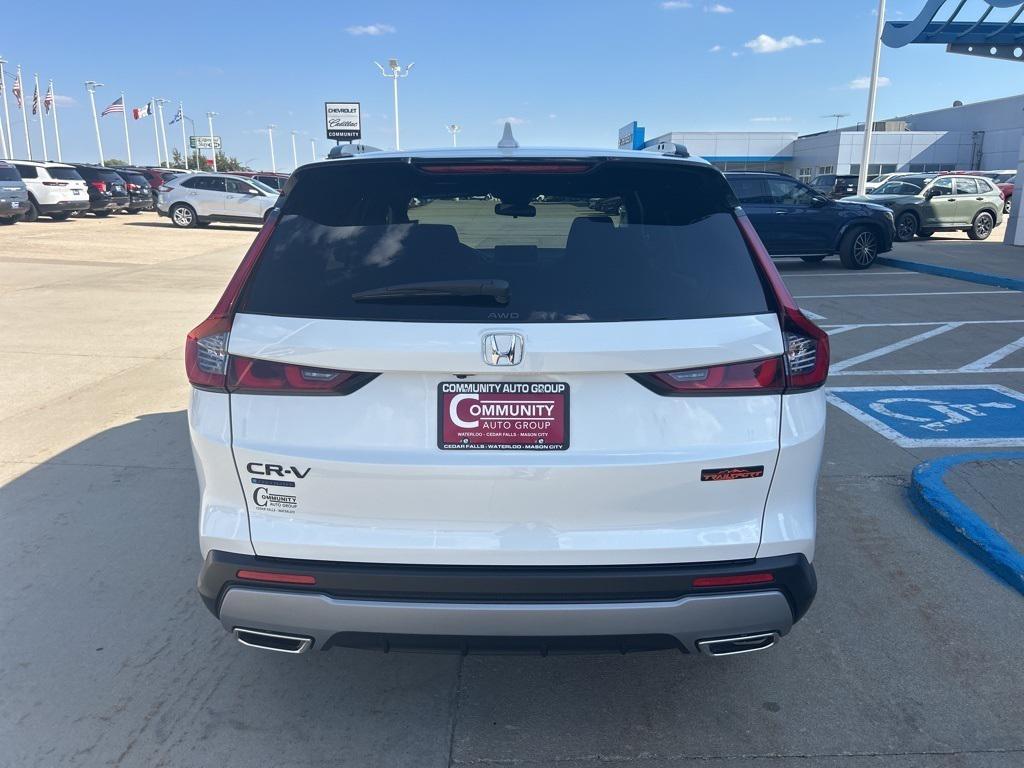 new 2026 Honda CR-V Hybrid car, priced at $39,943