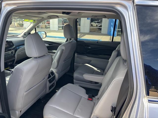 used 2022 Honda Pilot car, priced at $33,653