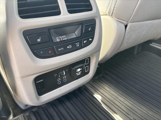 used 2022 Honda Pilot car, priced at $33,653