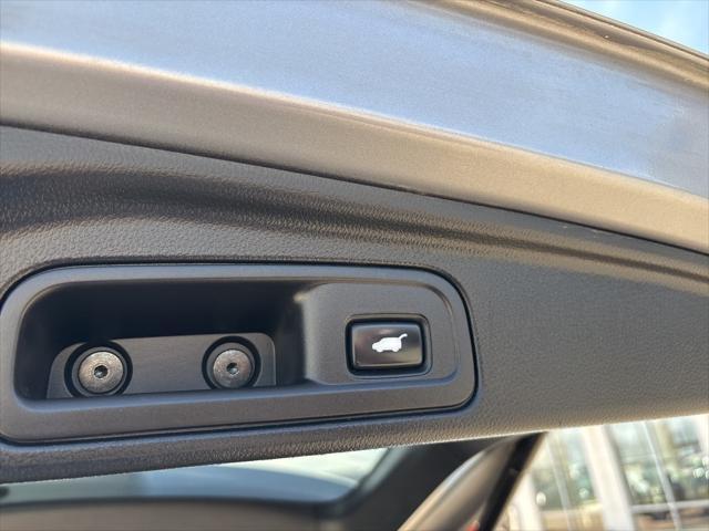 used 2022 Honda Pilot car, priced at $33,653