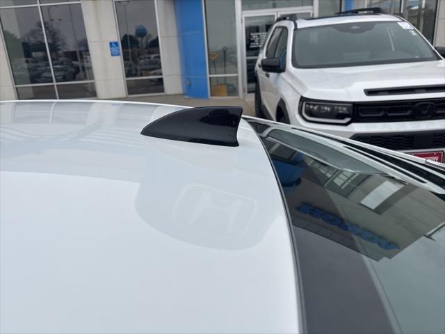 new 2025 Honda Accord Hybrid car, priced at $37,154