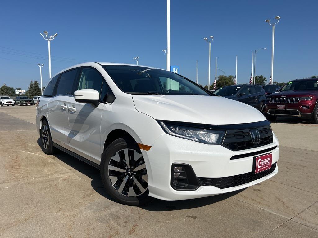 new 2026 Honda Odyssey car, priced at $42,616