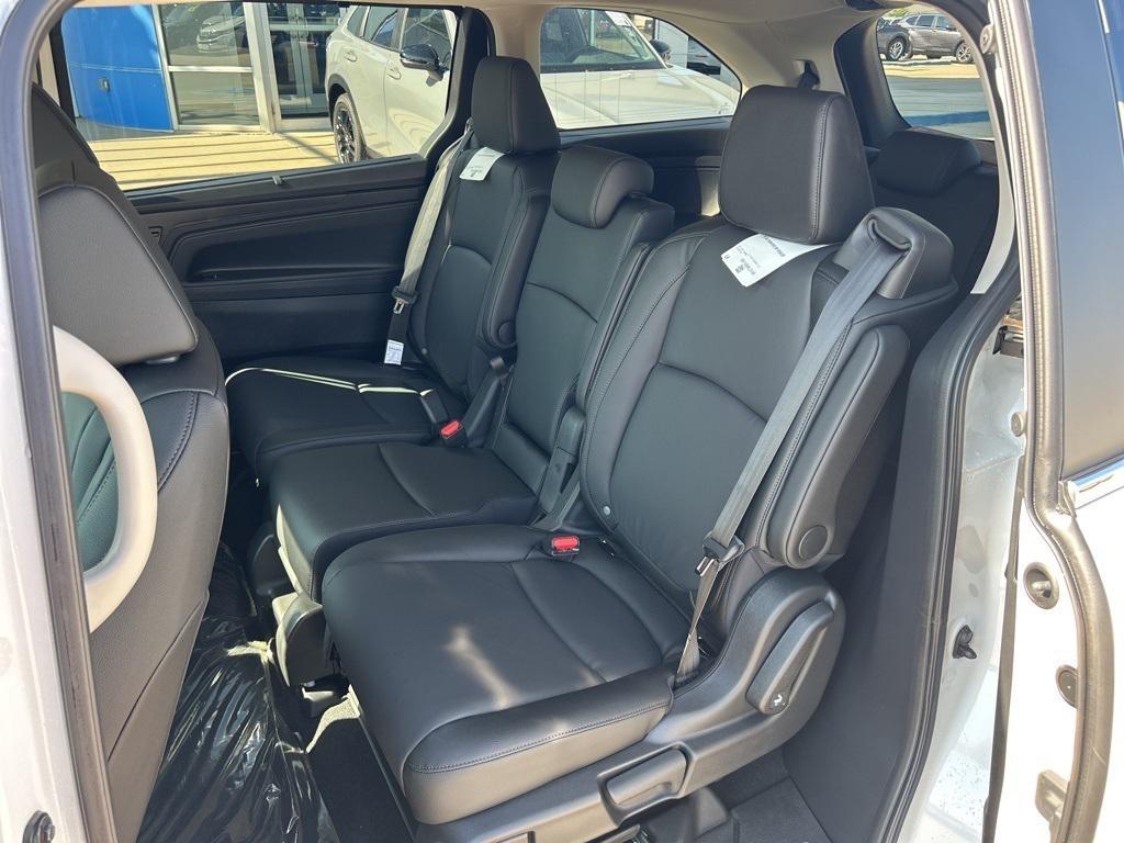 new 2026 Honda Odyssey car, priced at $42,616