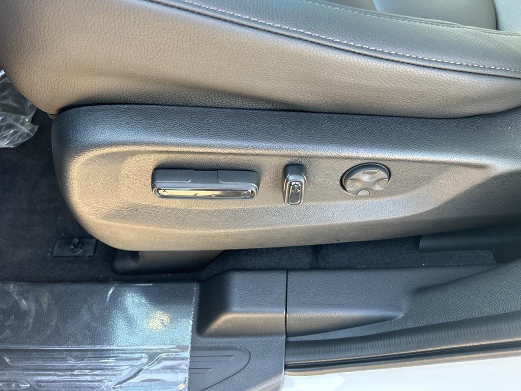 new 2026 Honda Odyssey car, priced at $42,616