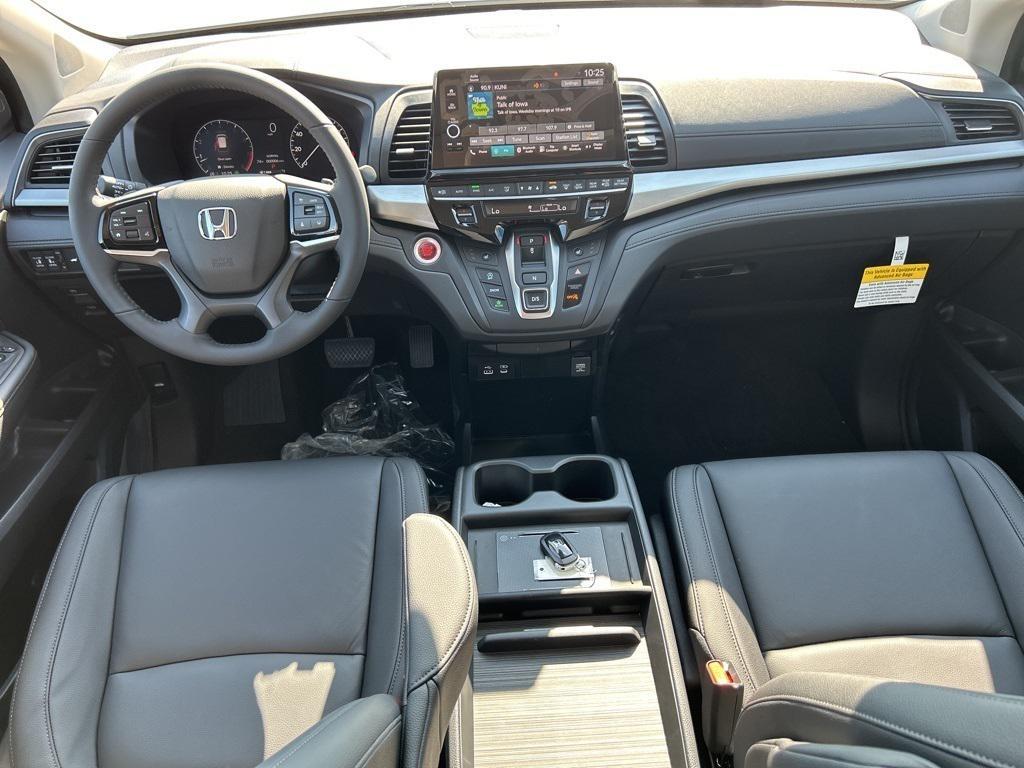 new 2026 Honda Odyssey car, priced at $42,616