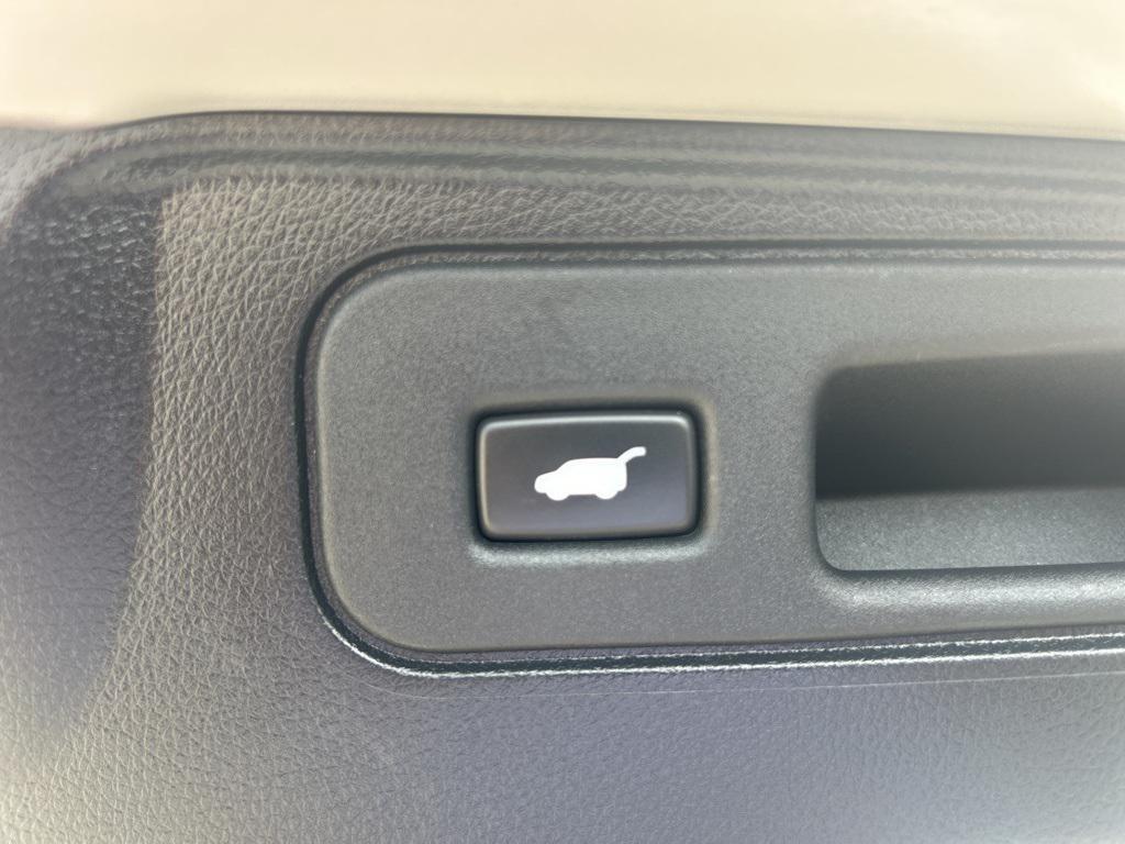 used 2022 Honda Passport car, priced at $35,033