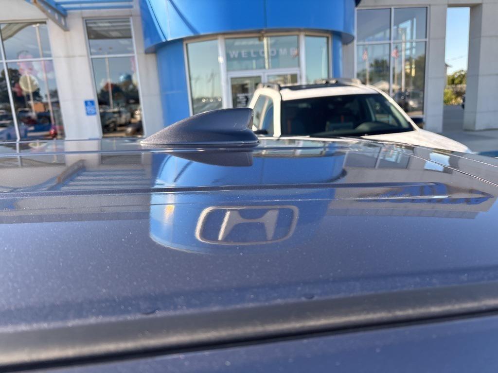 used 2025 Honda Odyssey car, priced at $48,391