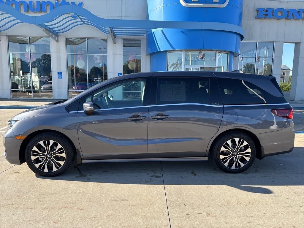 used 2025 Honda Odyssey car, priced at $48,391