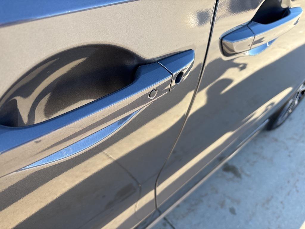 used 2025 Honda Odyssey car, priced at $48,391