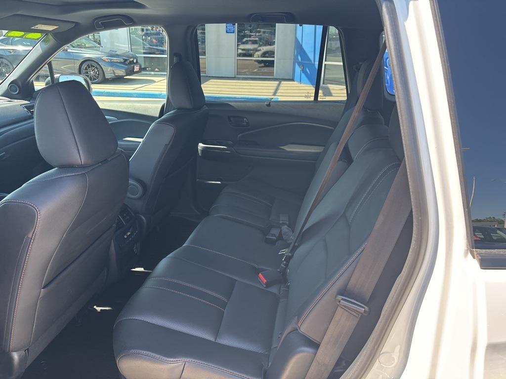 used 2022 Honda Pilot car, priced at $36,924