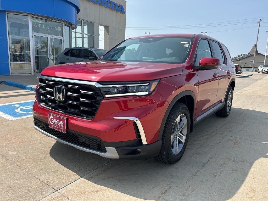 new 2025 Honda Pilot car, priced at $46,974