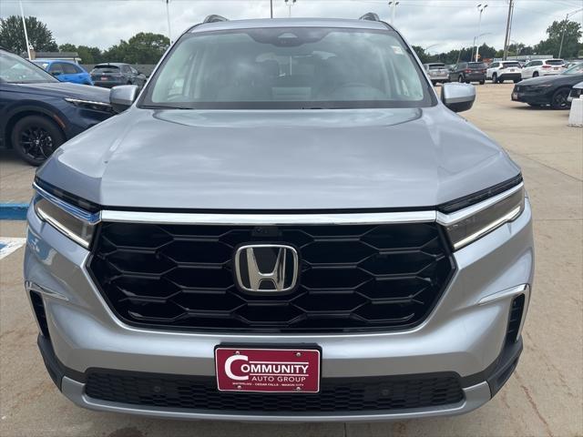 new 2025 Honda Pilot car, priced at $54,759