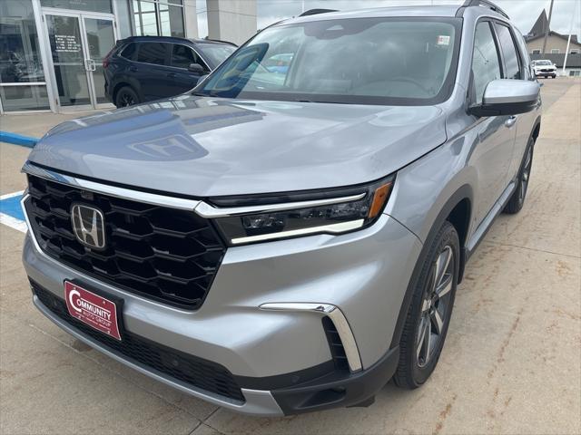 new 2025 Honda Pilot car, priced at $54,759