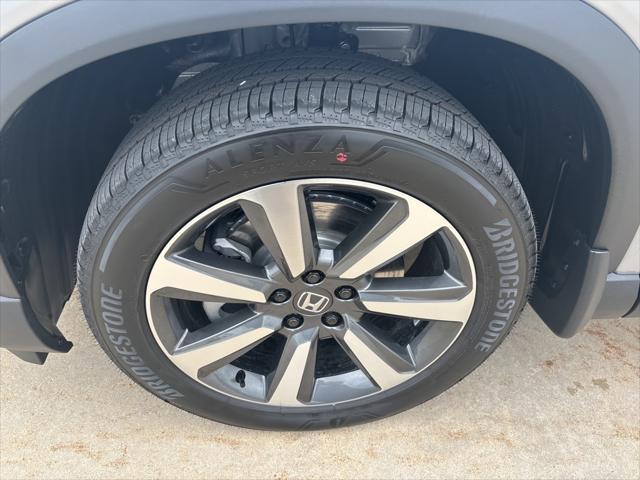 new 2025 Honda Pilot car, priced at $54,759