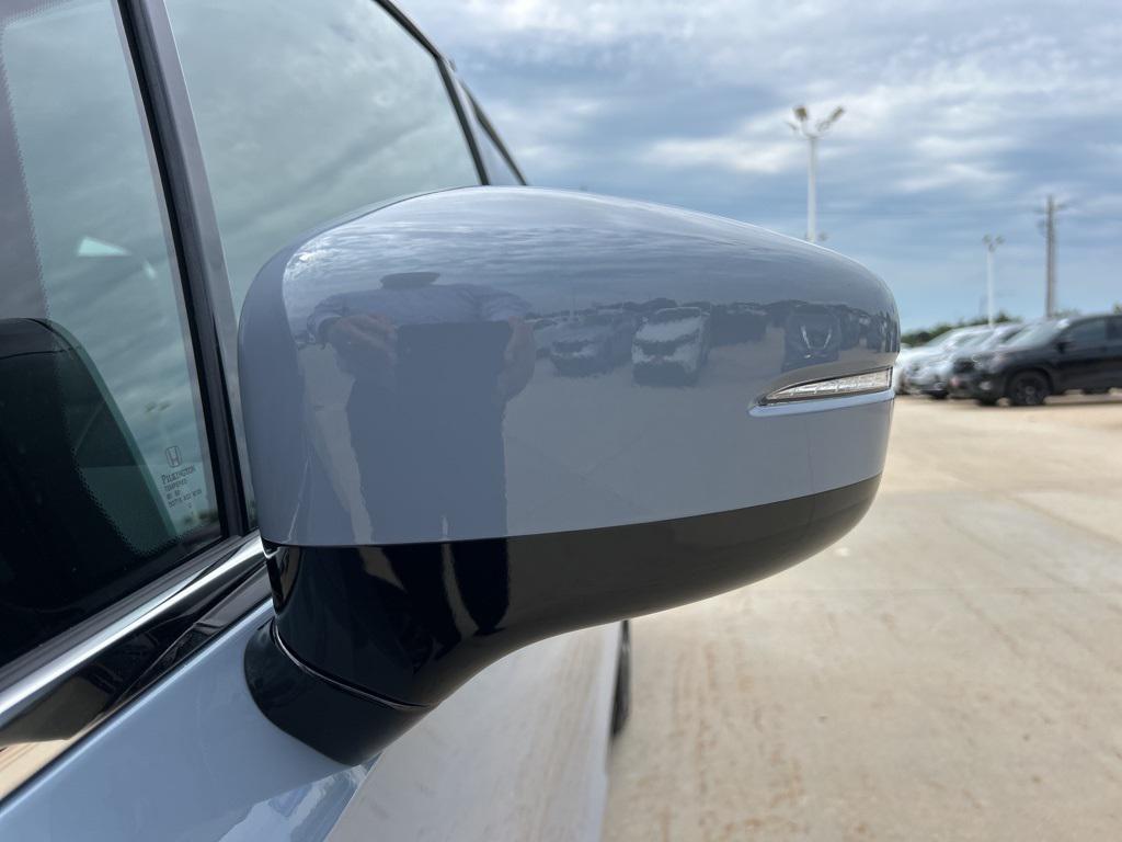 new 2026 Honda Odyssey car, priced at $53,829