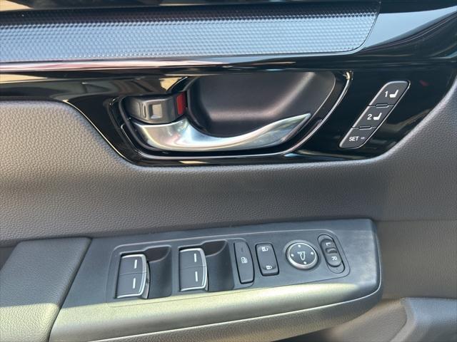new 2026 Honda CR-V Hybrid car, priced at $43,874