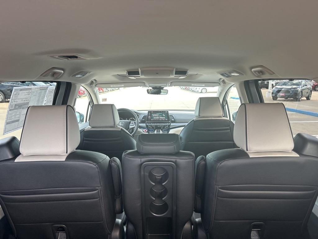 new 2026 Honda Odyssey car, priced at $51,916