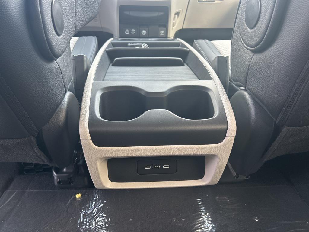 new 2026 Honda Odyssey car, priced at $51,916