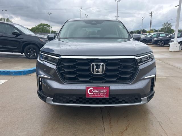 new 2025 Honda Pilot car, priced at $46,762