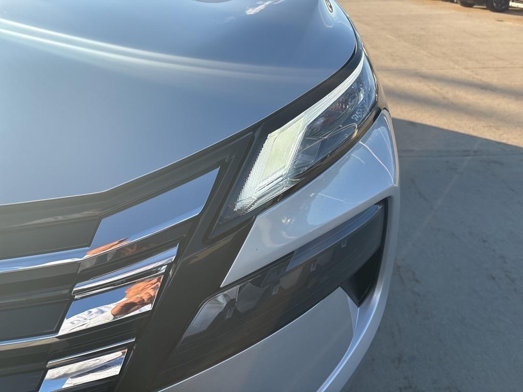 used 2024 Nissan Rogue car, priced at $25,347