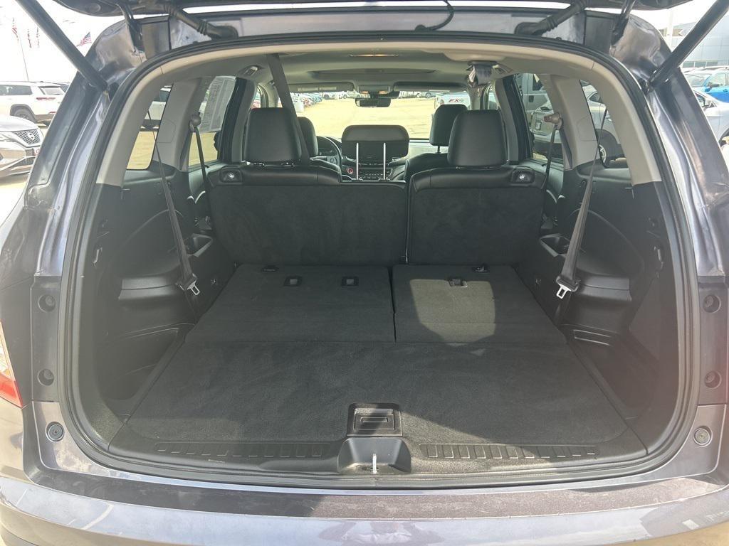 used 2022 Honda Pilot car, priced at $32,181