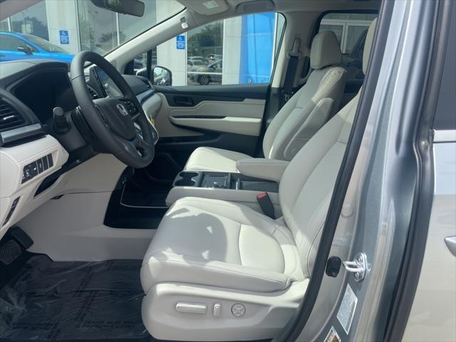 new 2025 Honda Odyssey car, priced at $43,899