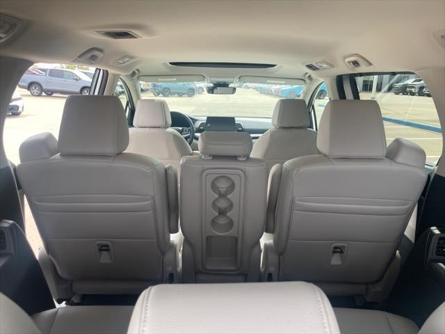 new 2025 Honda Odyssey car, priced at $43,899