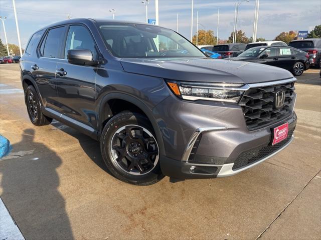 new 2025 Honda Pilot car, priced at $48,124